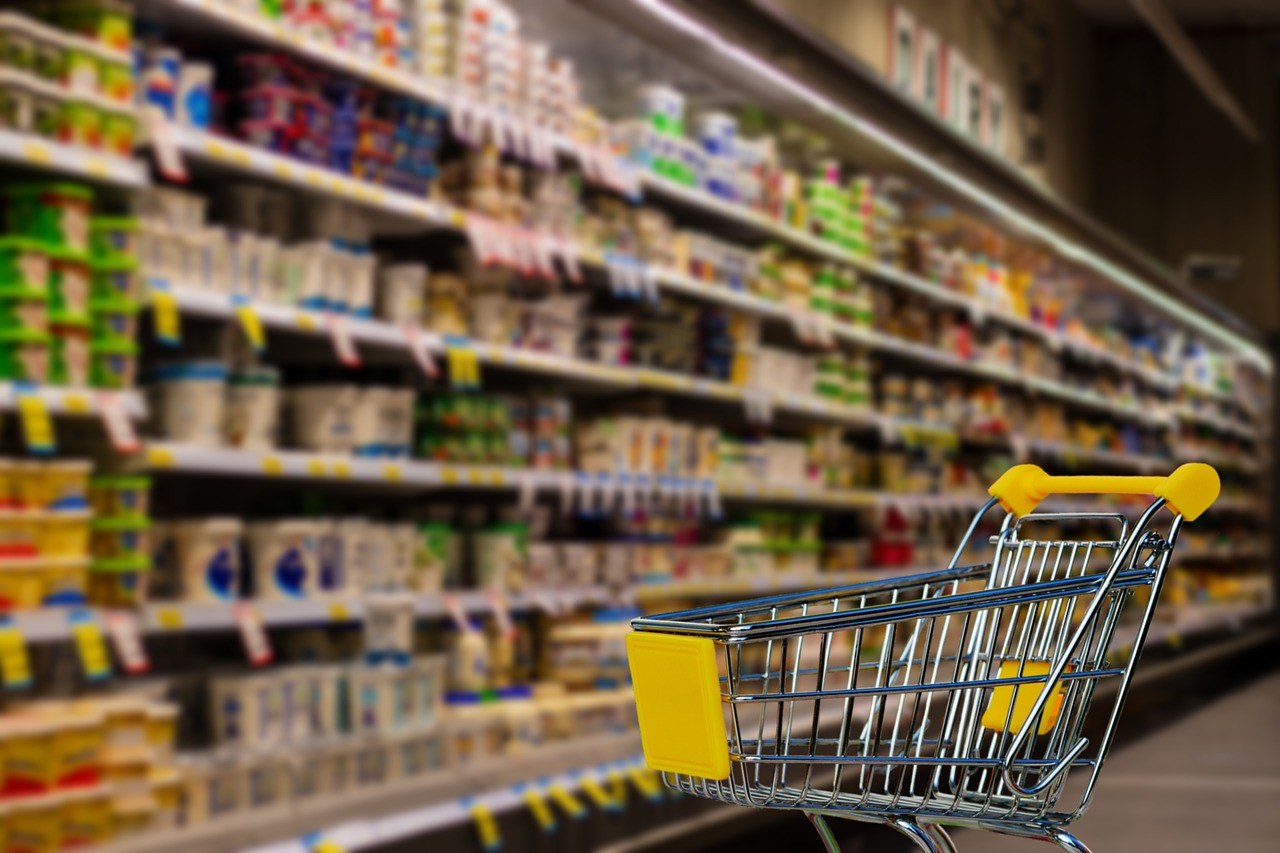 How supermarkets make us spend (and pollute) more